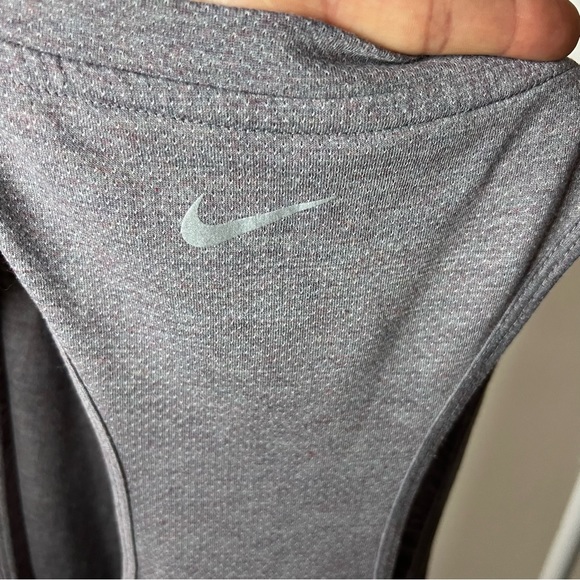 Nike Running Dri-Fit Shirt Women’s Medium Gray Sleeveless tank top, Just Do It - Picture 7 of 7